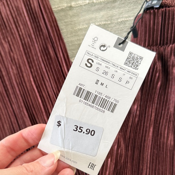 NWT Zara Burgundy Pleated Pants - Picture 3 of 5